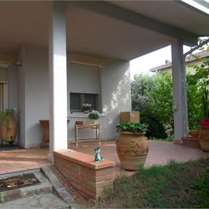 Villa In Vendita a Carpi