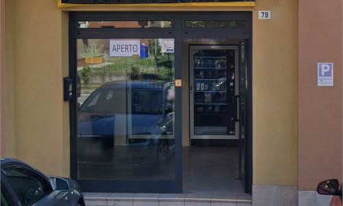 AFFITTASI NEGOZIO IN CENTRO A ROVERETO S/S