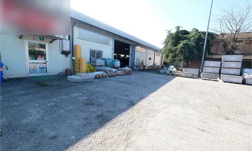 VENDESI CAPANNONI A SAN POSSIDONIO (MO) 